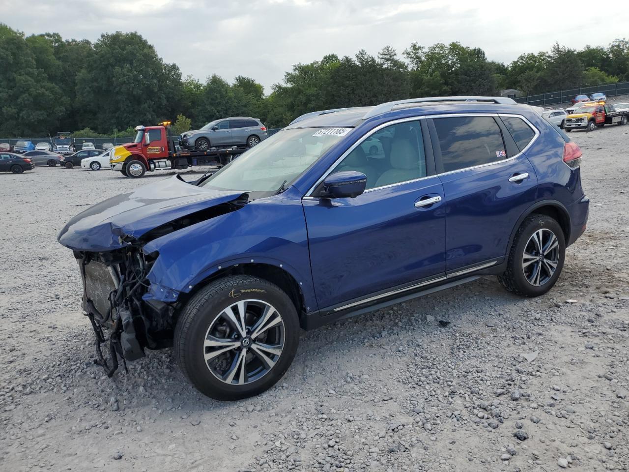 2017 Nissan Rogue sv SV