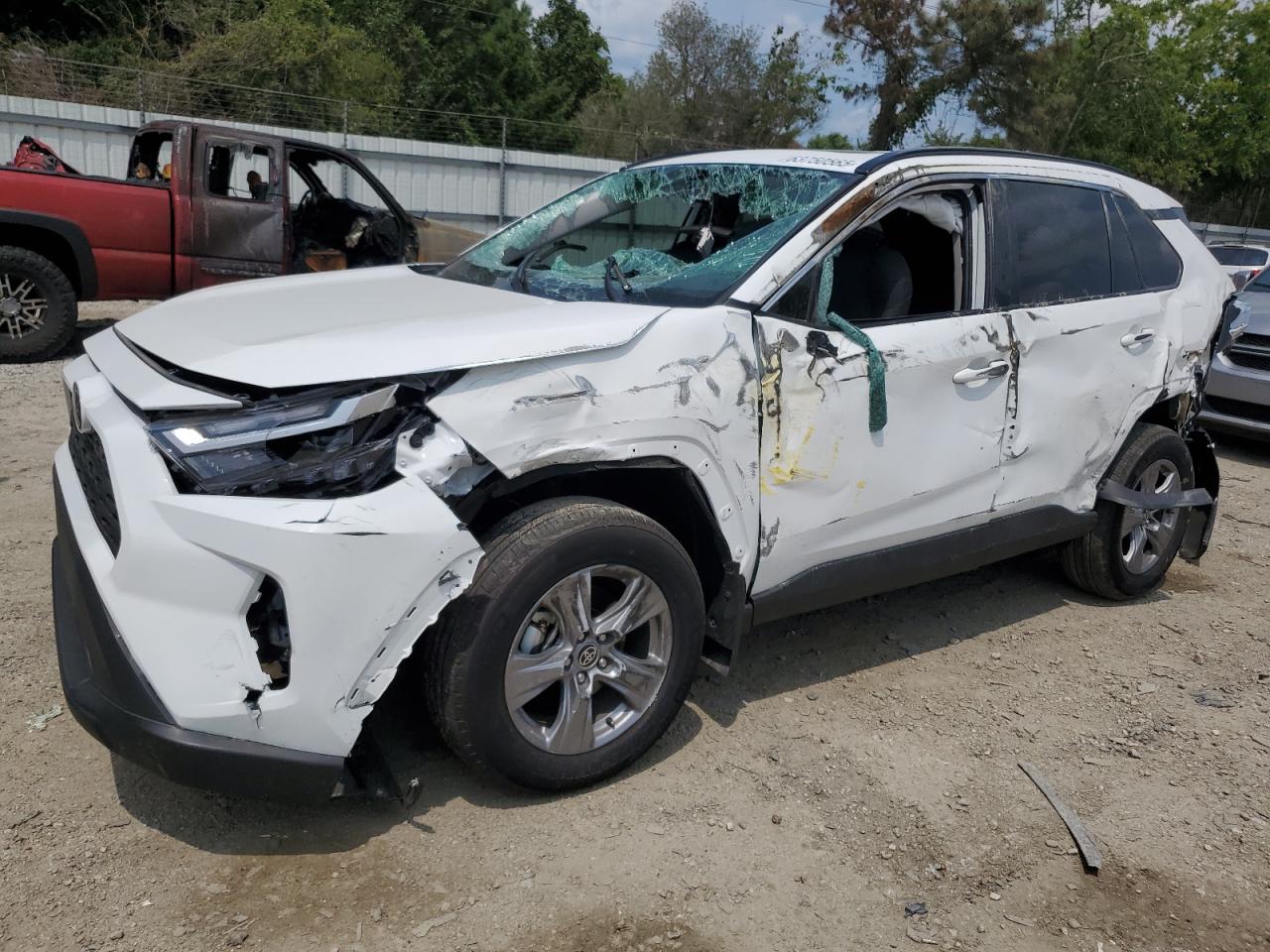 2024 Toyota Rav4 xle XLE