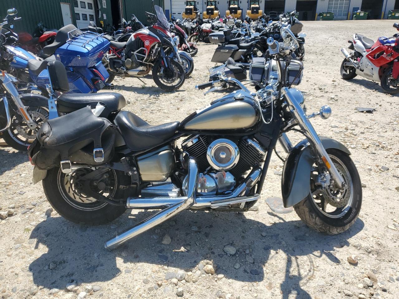2005 Yamaha Xvs1100 a