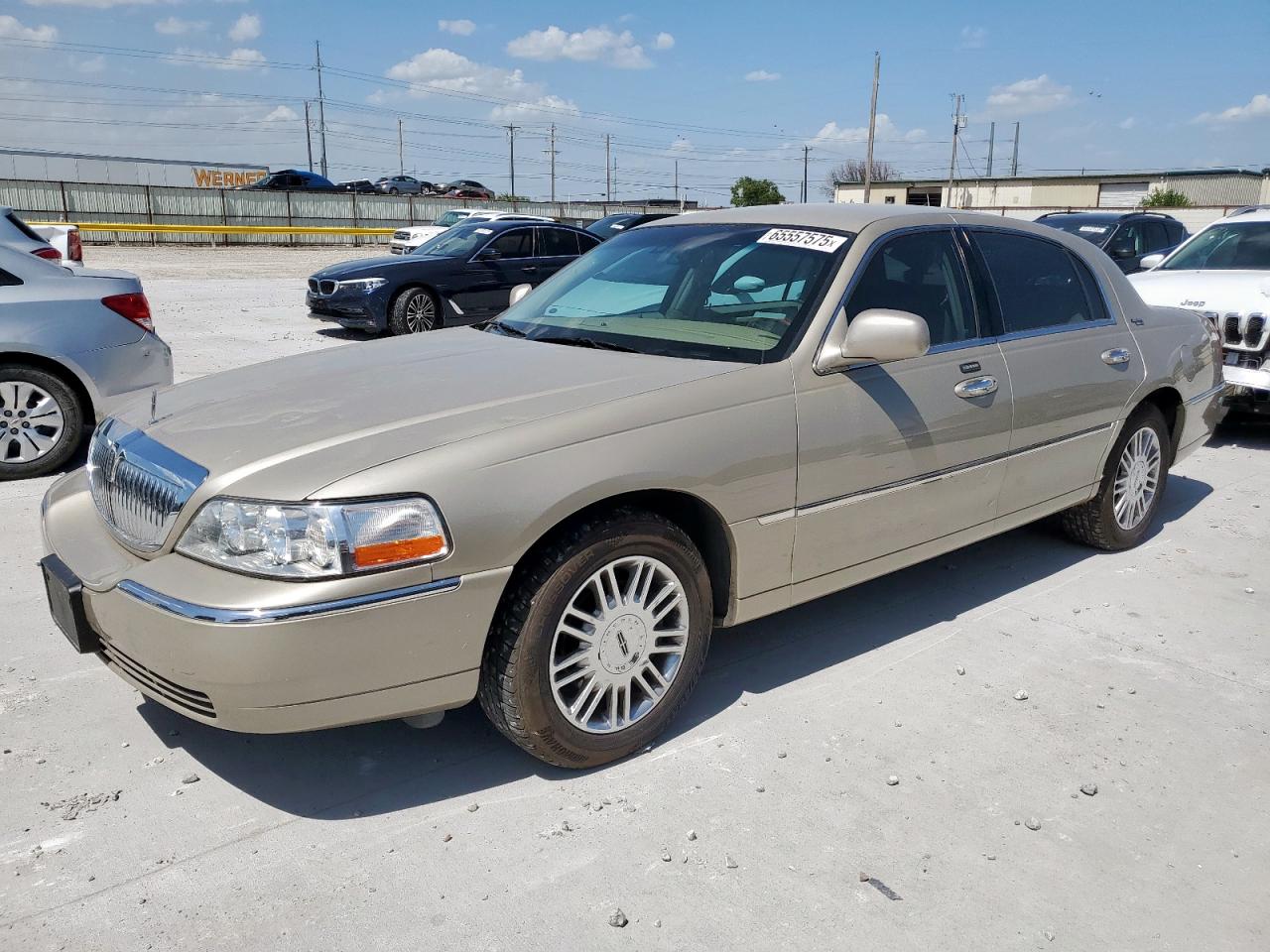 2009 Lincoln Town Car
