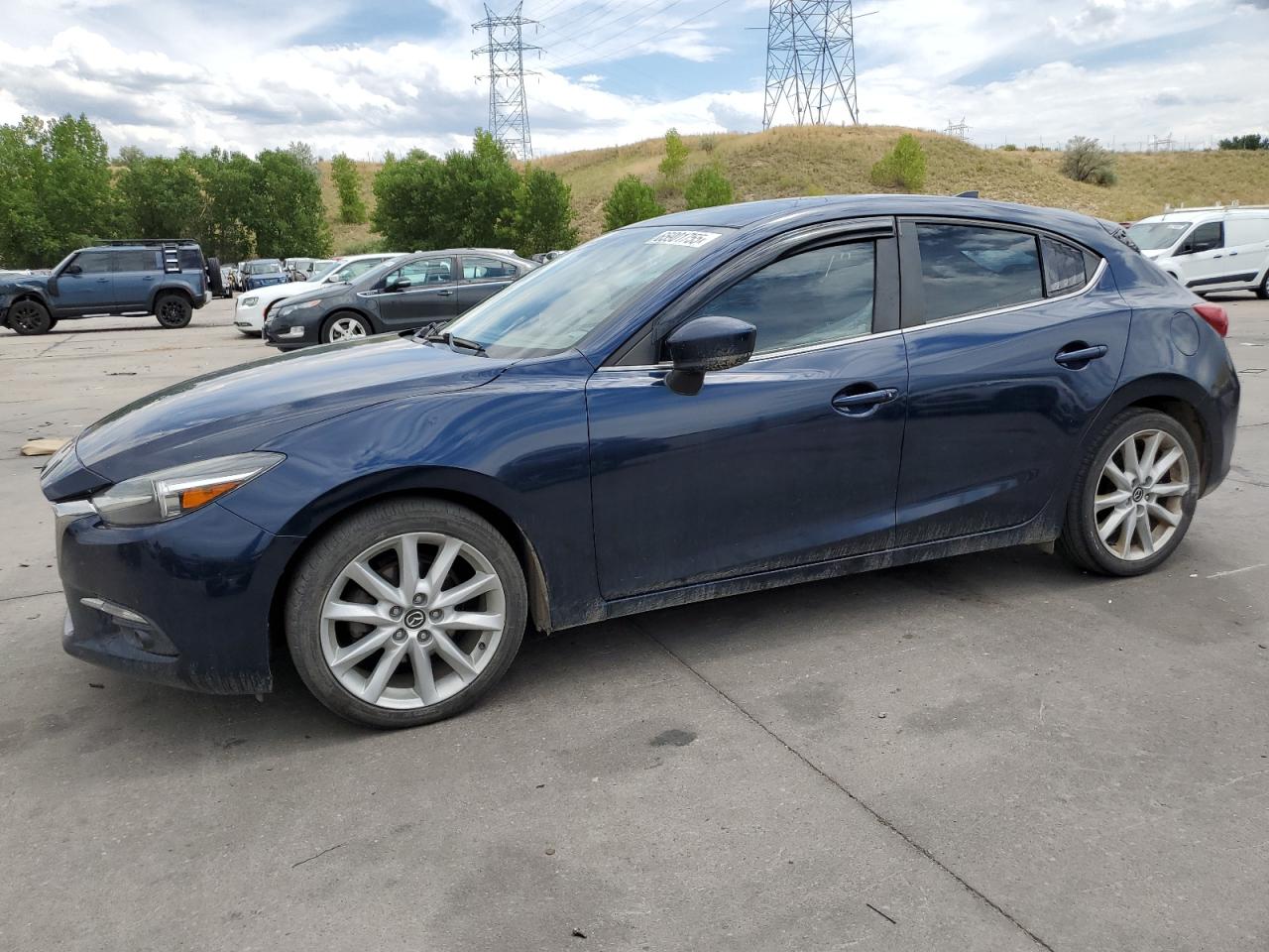 2017 Mazda 3 grand to GRAND TOURING