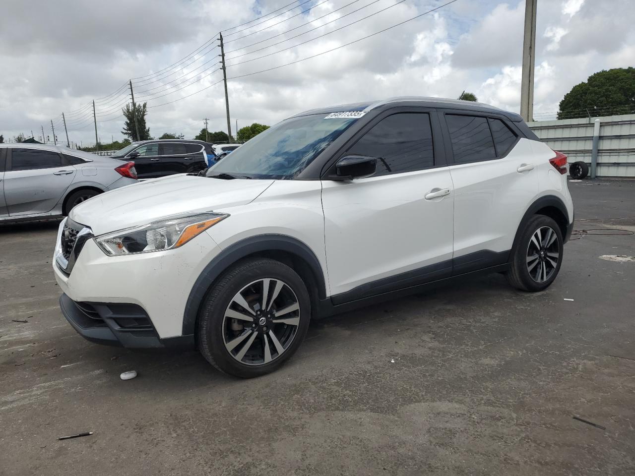2019 Nissan Kicks s S