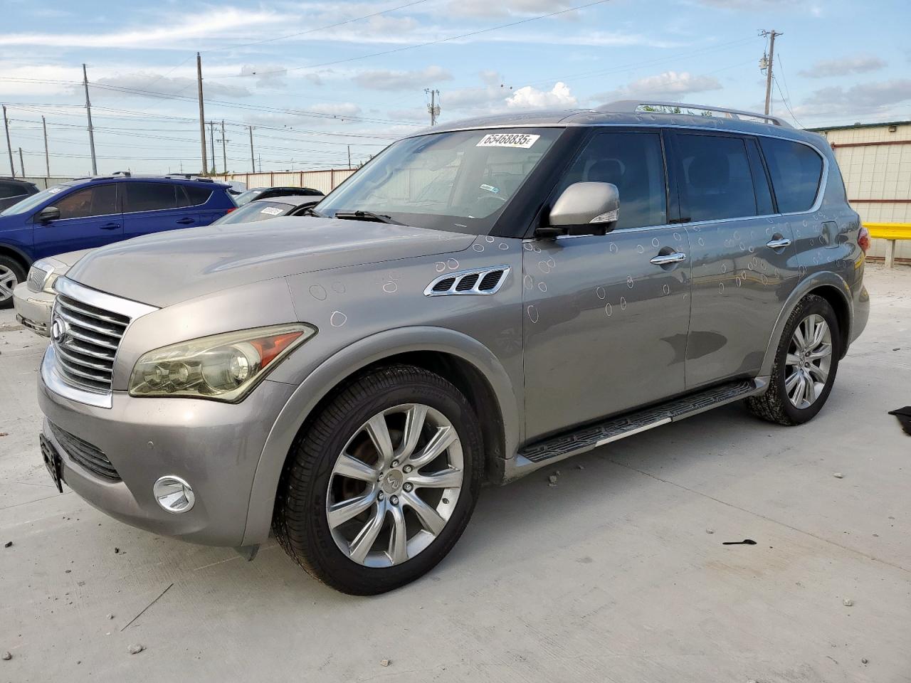 2011 Infiniti Qx56