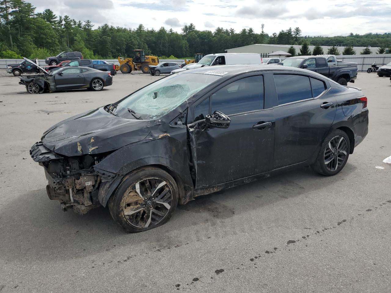 2024 Nissan Versa sr SR