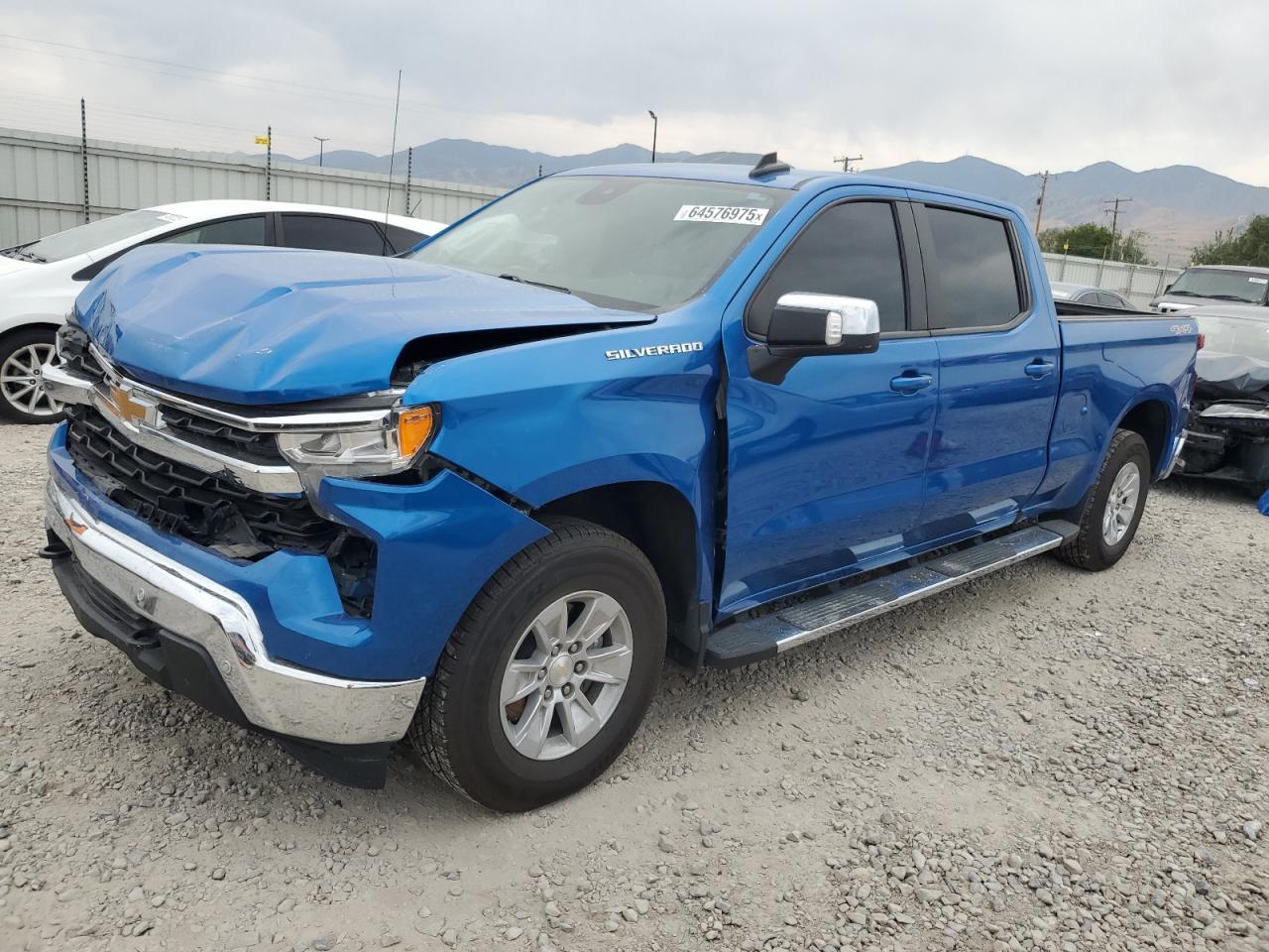 Chevrolet 1500 silve