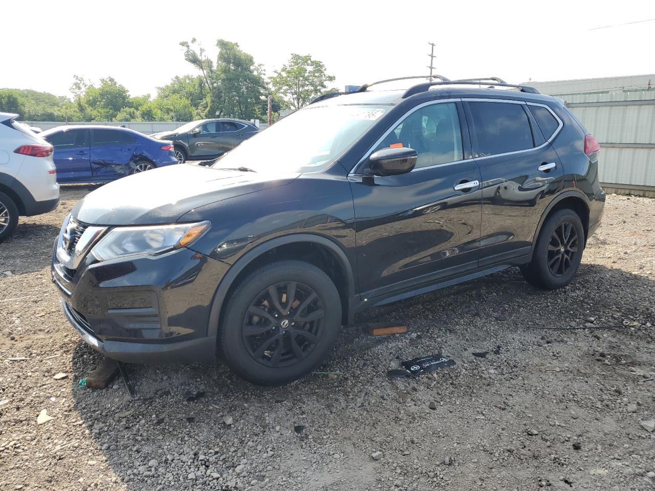 2017 Nissan Rogue sv SV