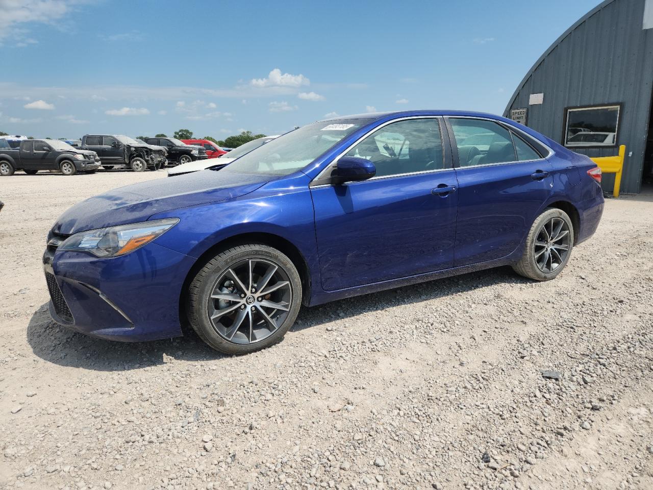 2015 Toyota Camry le LE
