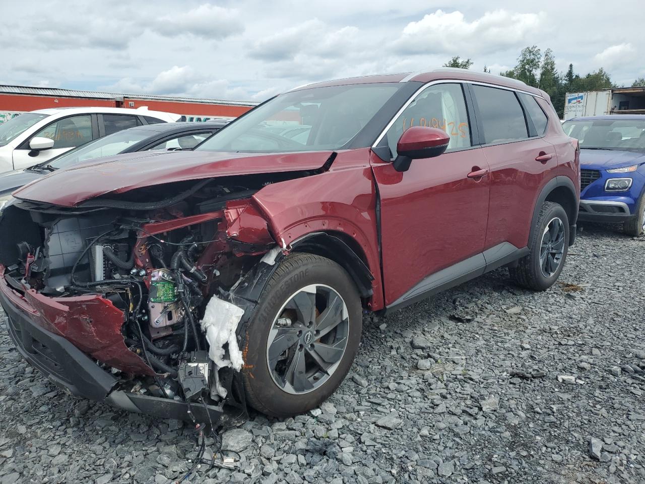 2025 Nissan Rogue sv SV
