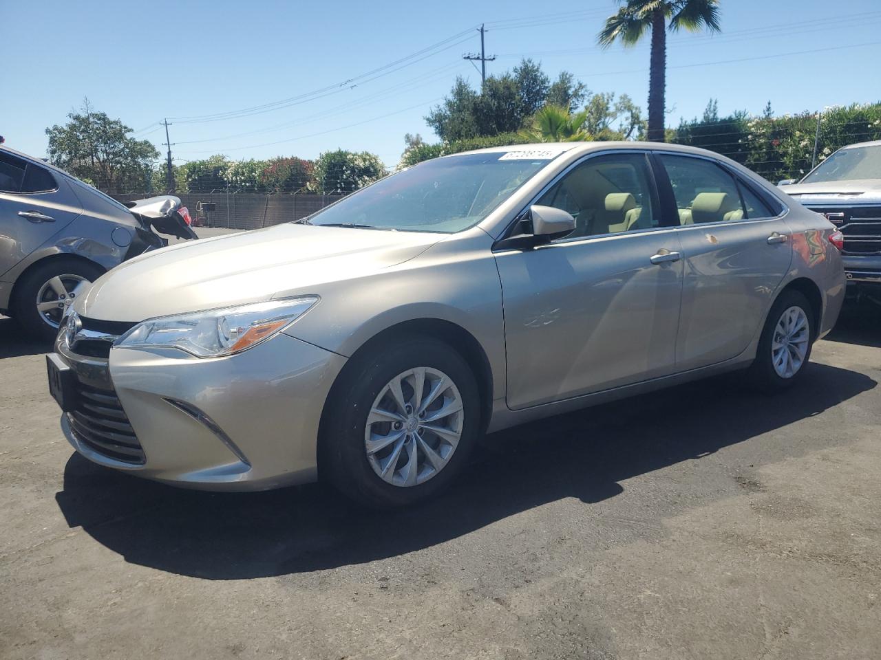 2015 Toyota Camry le LE