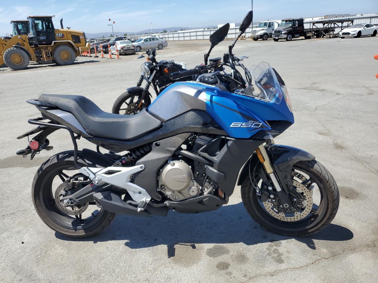 2023 Cf moto 650 advent