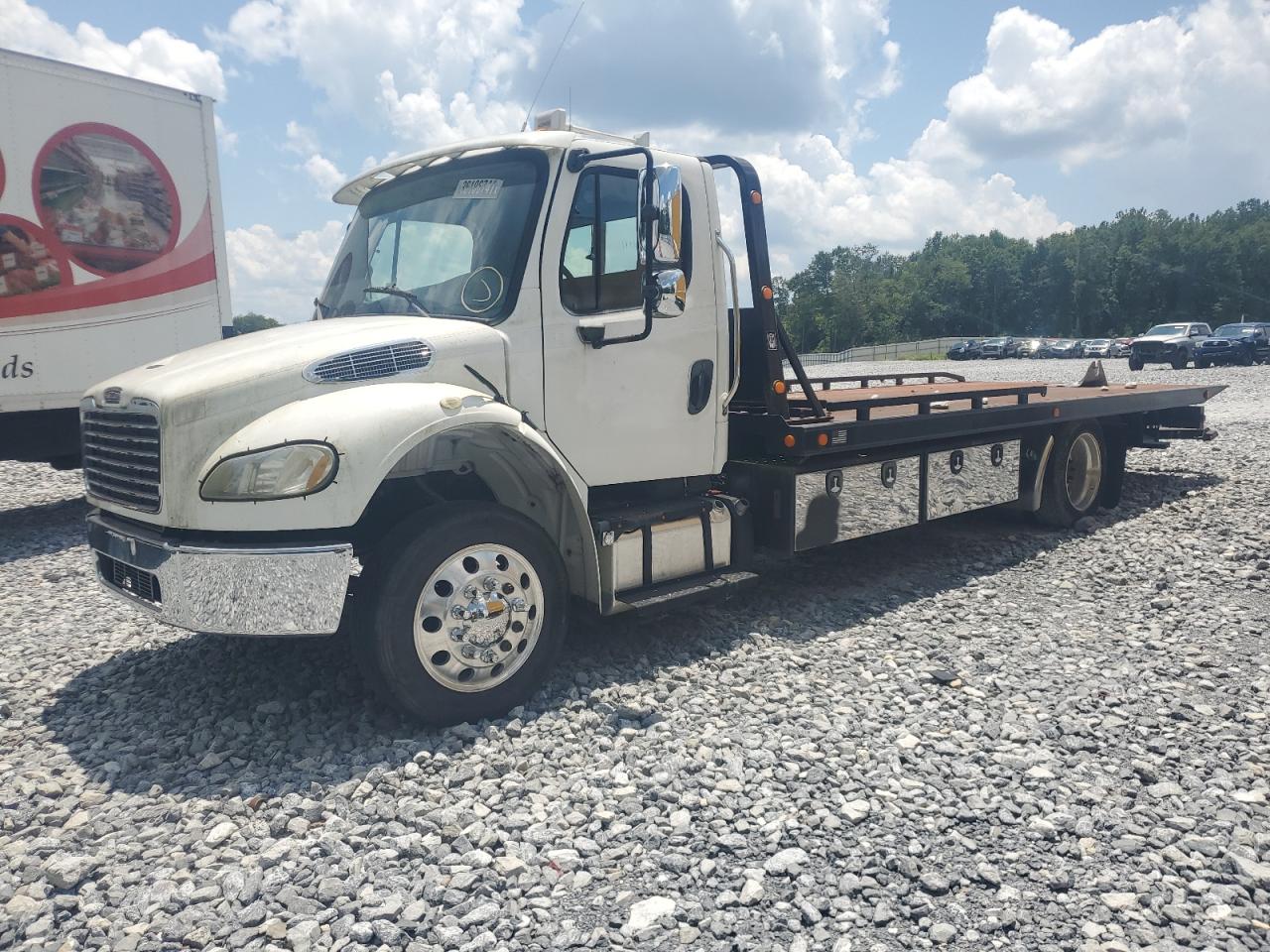 2014 Freightliner M2 106