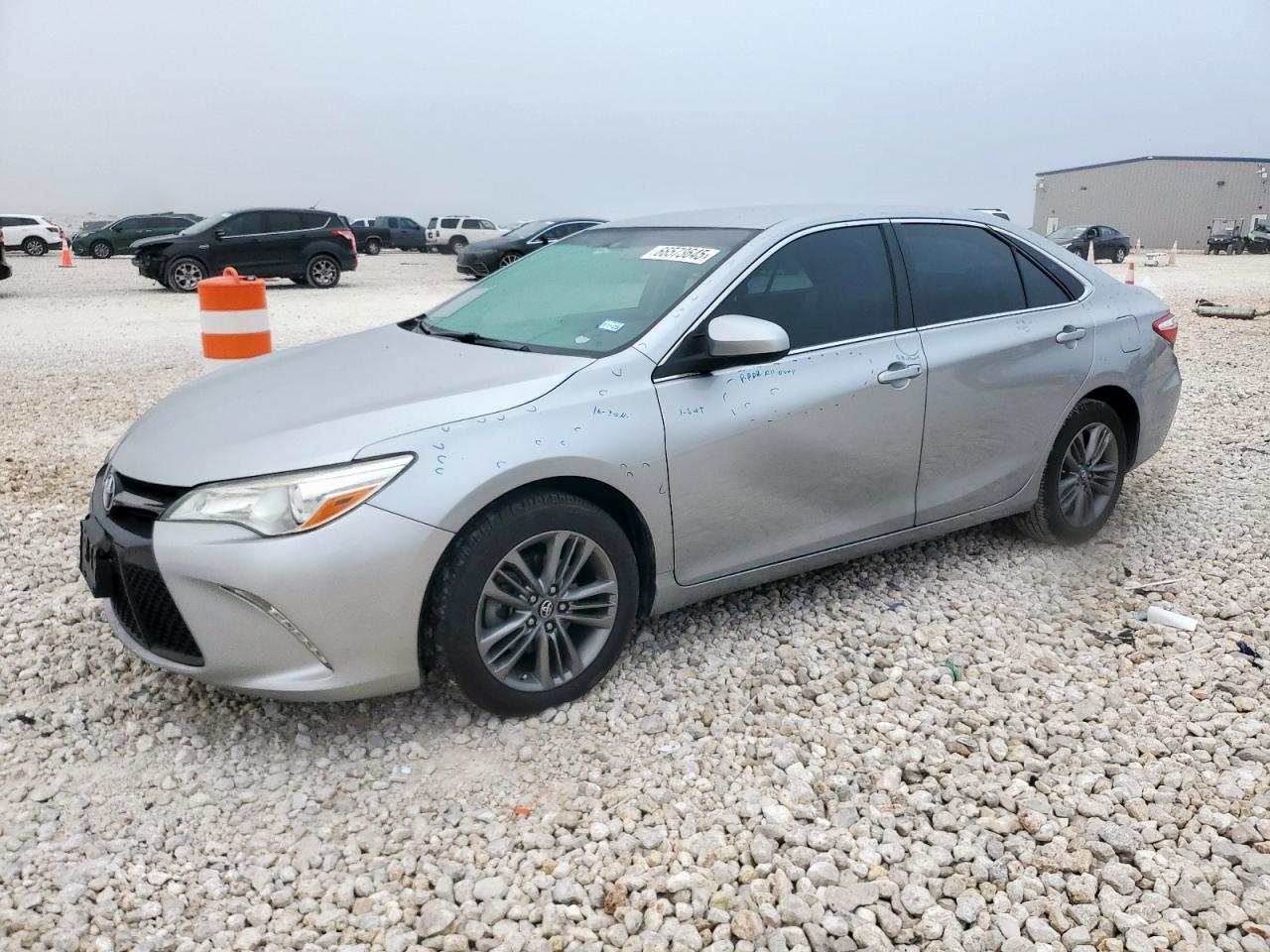 2017 Toyota Camry le LE