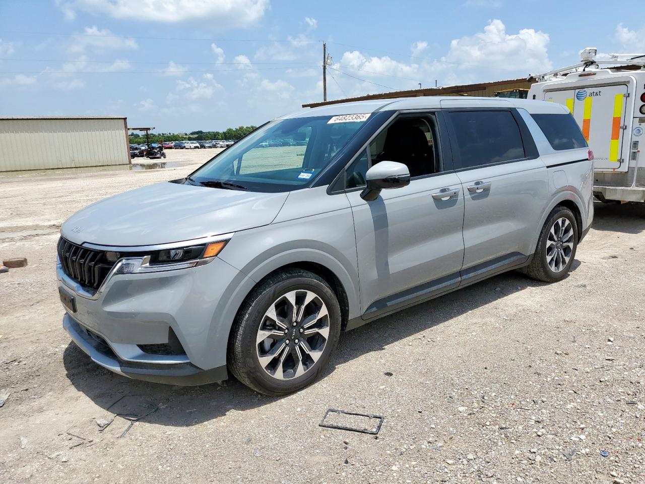 2024 Kia Carnival e EX