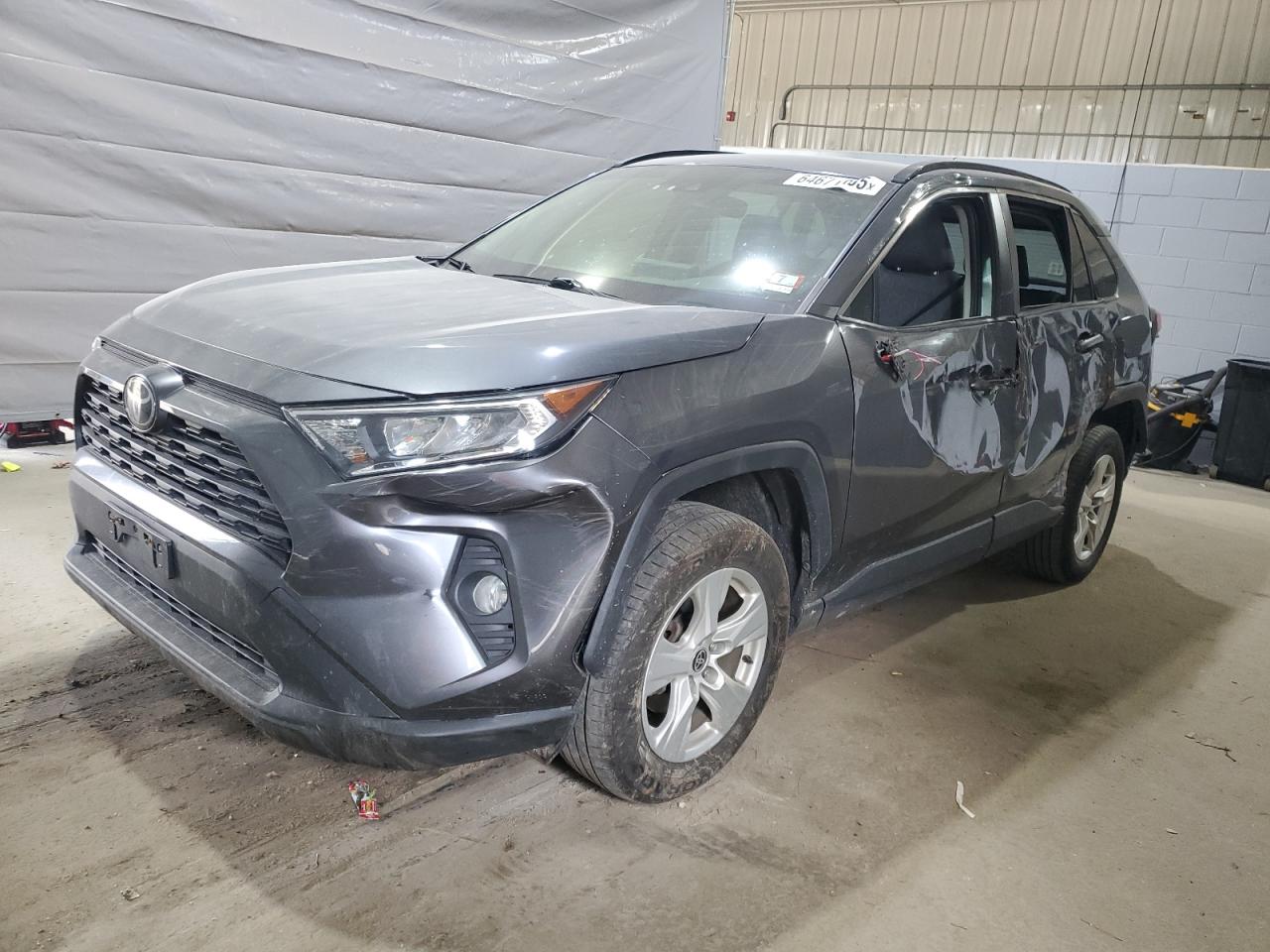 2020 Toyota Rav4 xle XLE