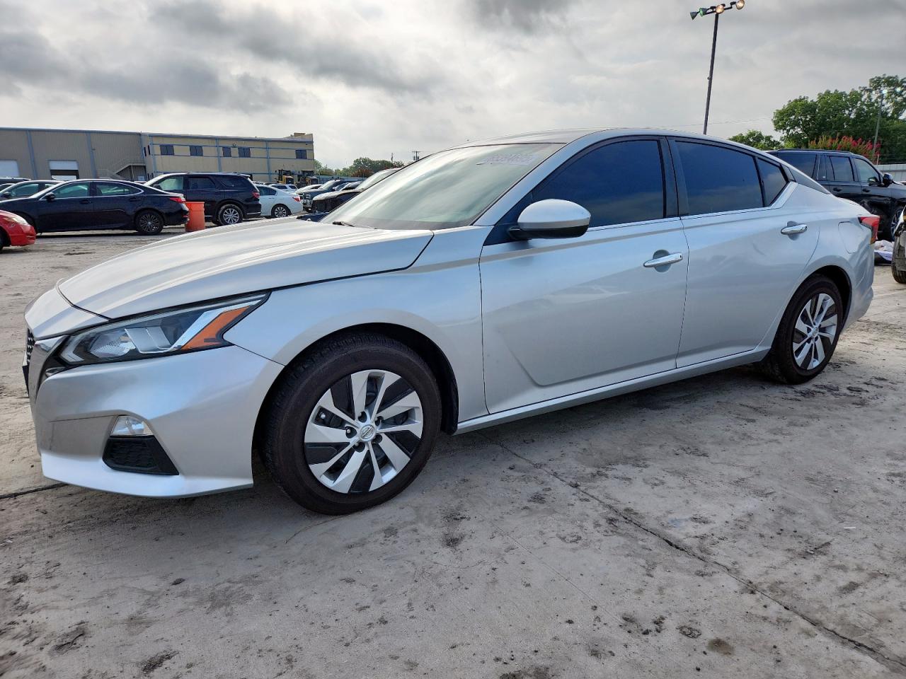 2019 Nissan Altima s S