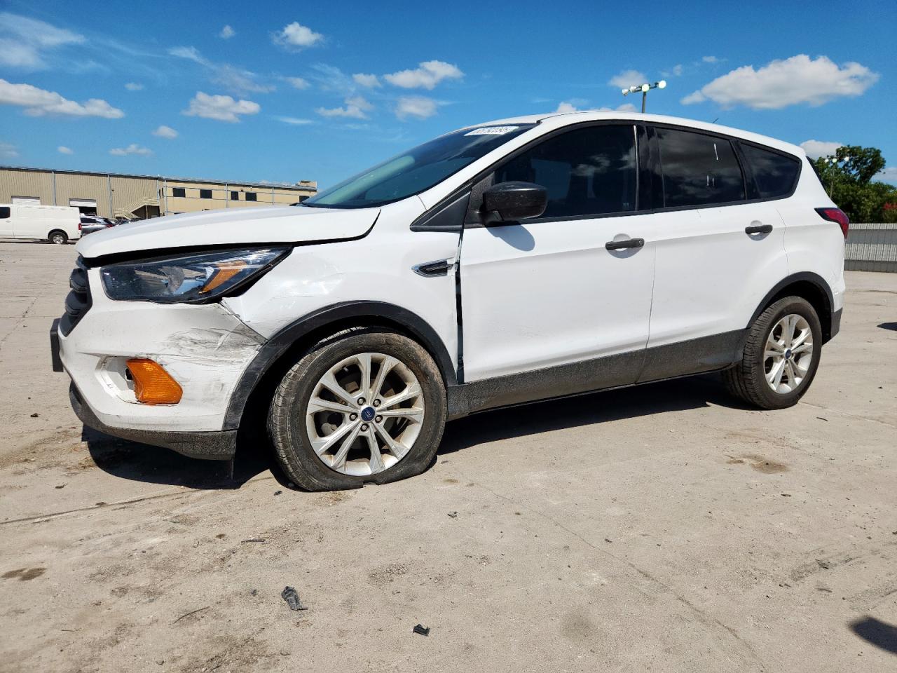 2019 Ford Escape s S