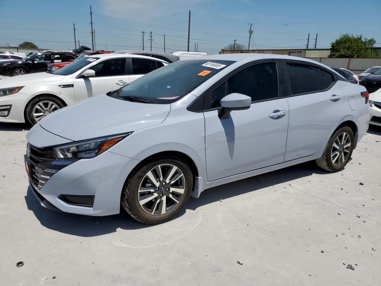2025 Nissan Versa sv SV