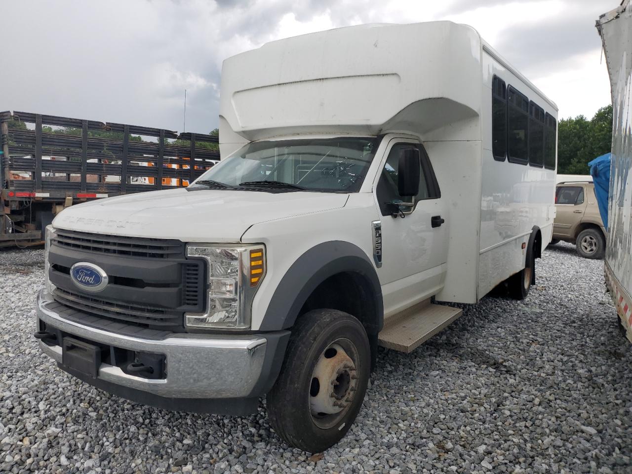 Ford F-550