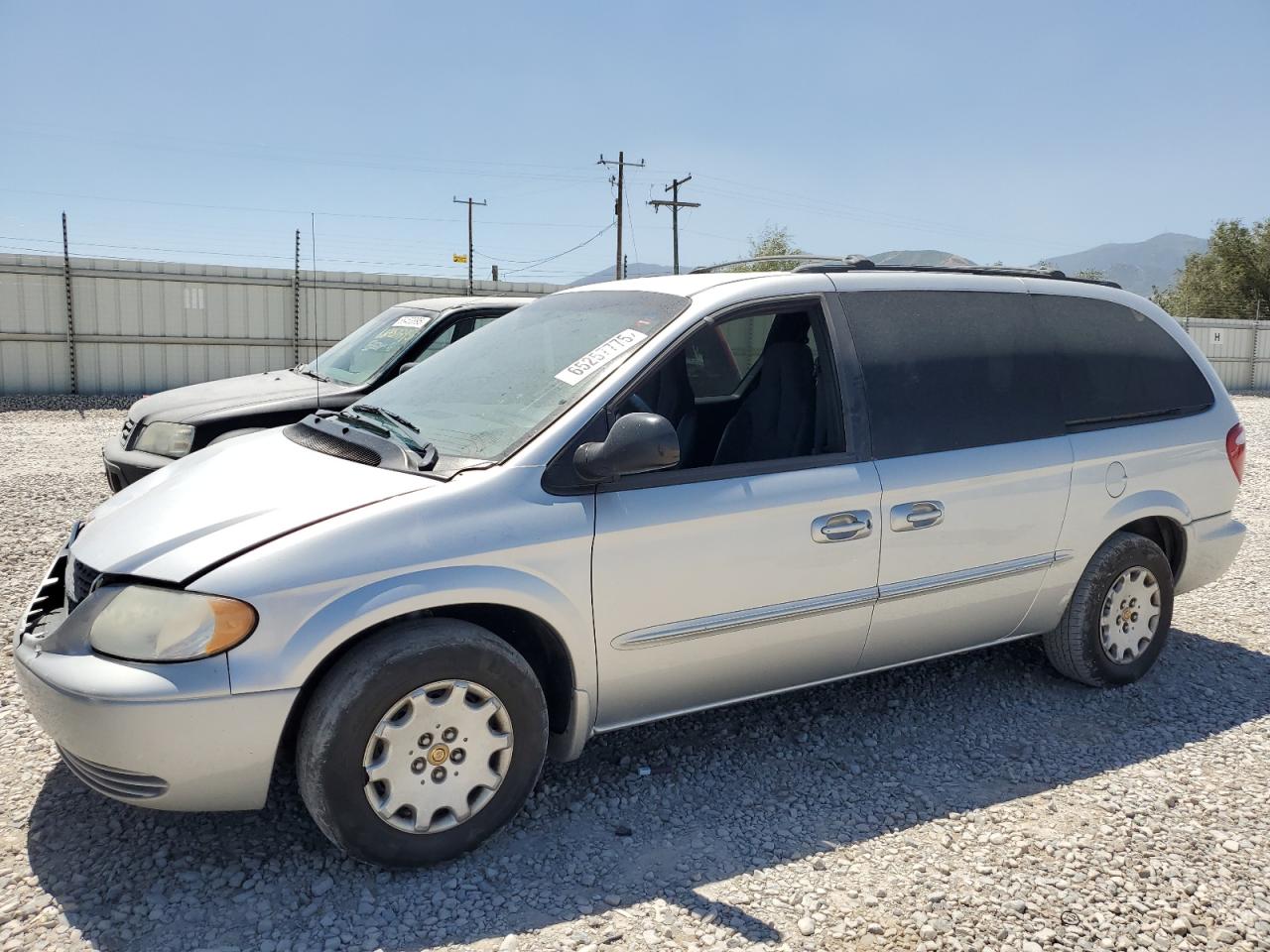 2002 Chrysler Town & cou LX