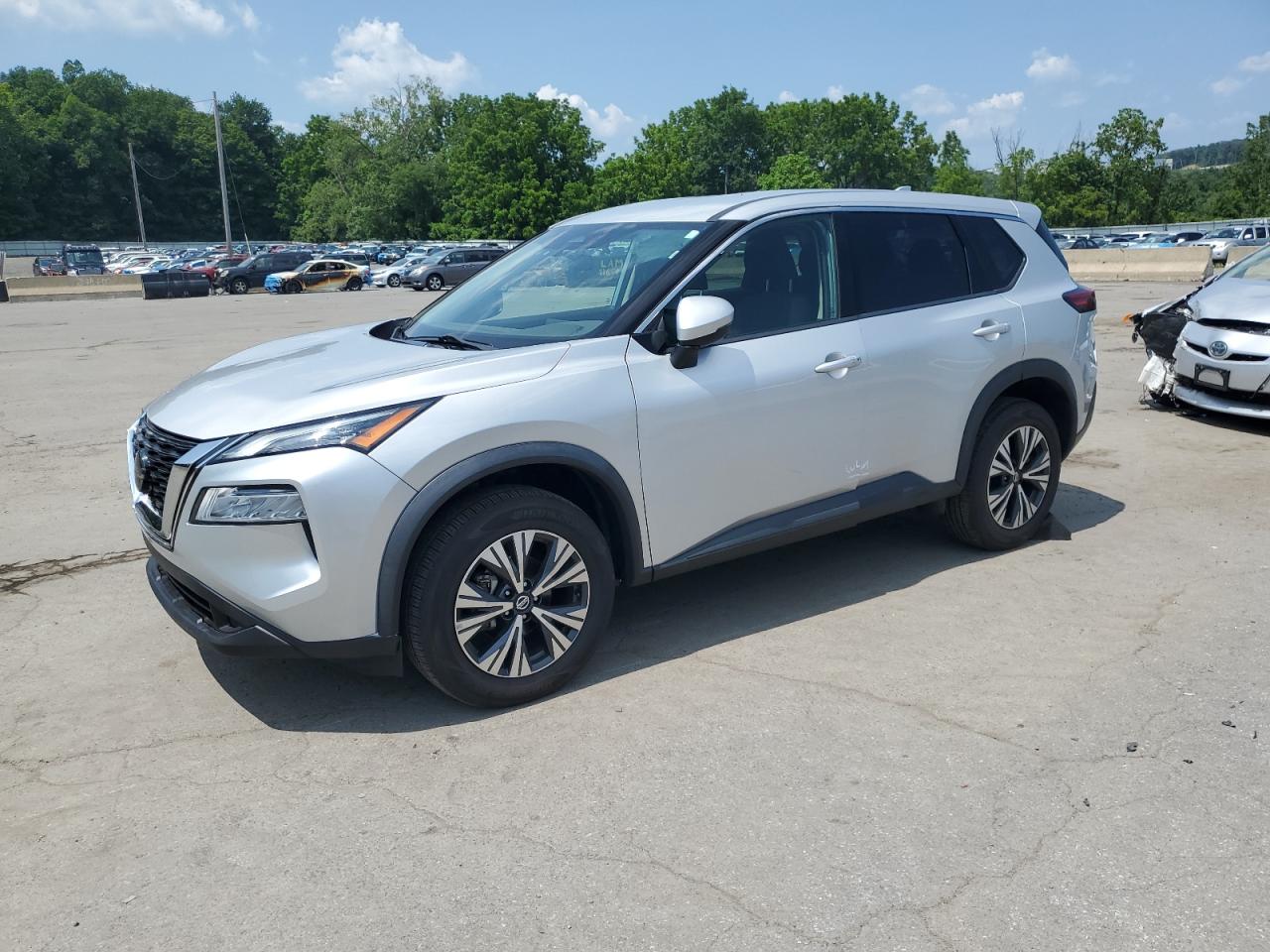 2021 Nissan Rogue sv SV