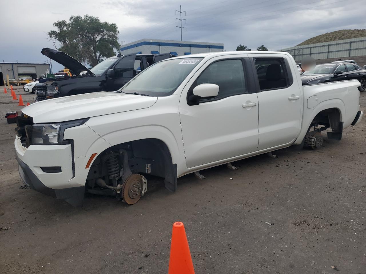 2022 Nissan Frontier s S