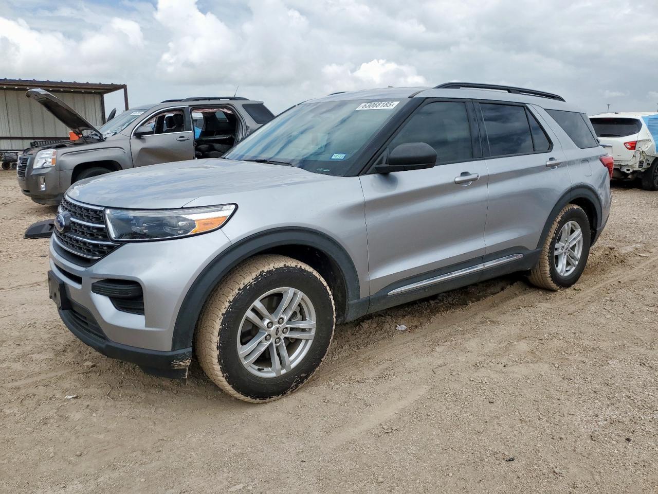 2022 Ford Explorer x XLT
