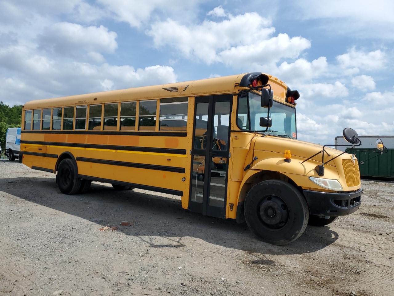 2014 Ic corporation 3000 ce