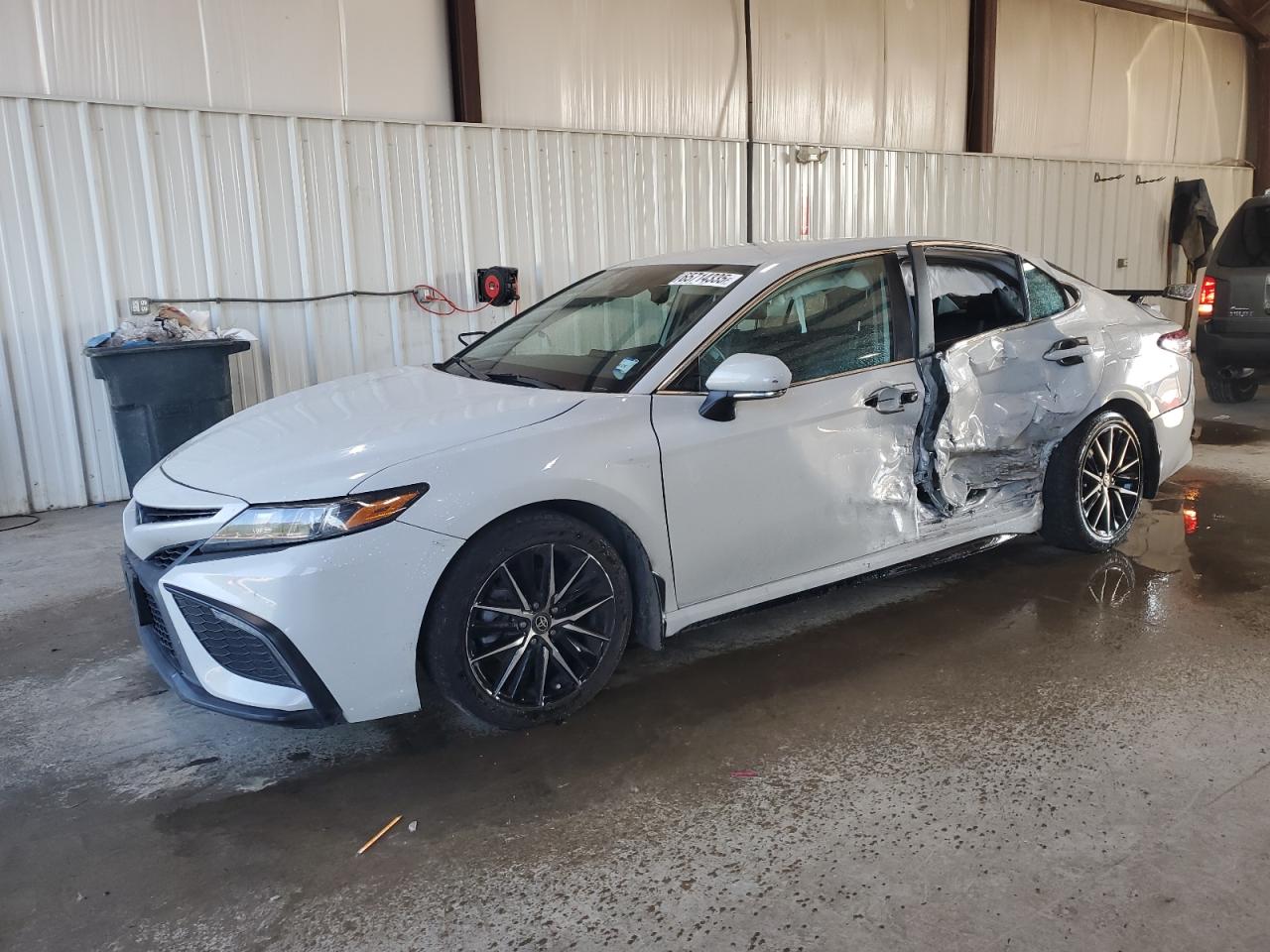 2022 Toyota Camry se SE
