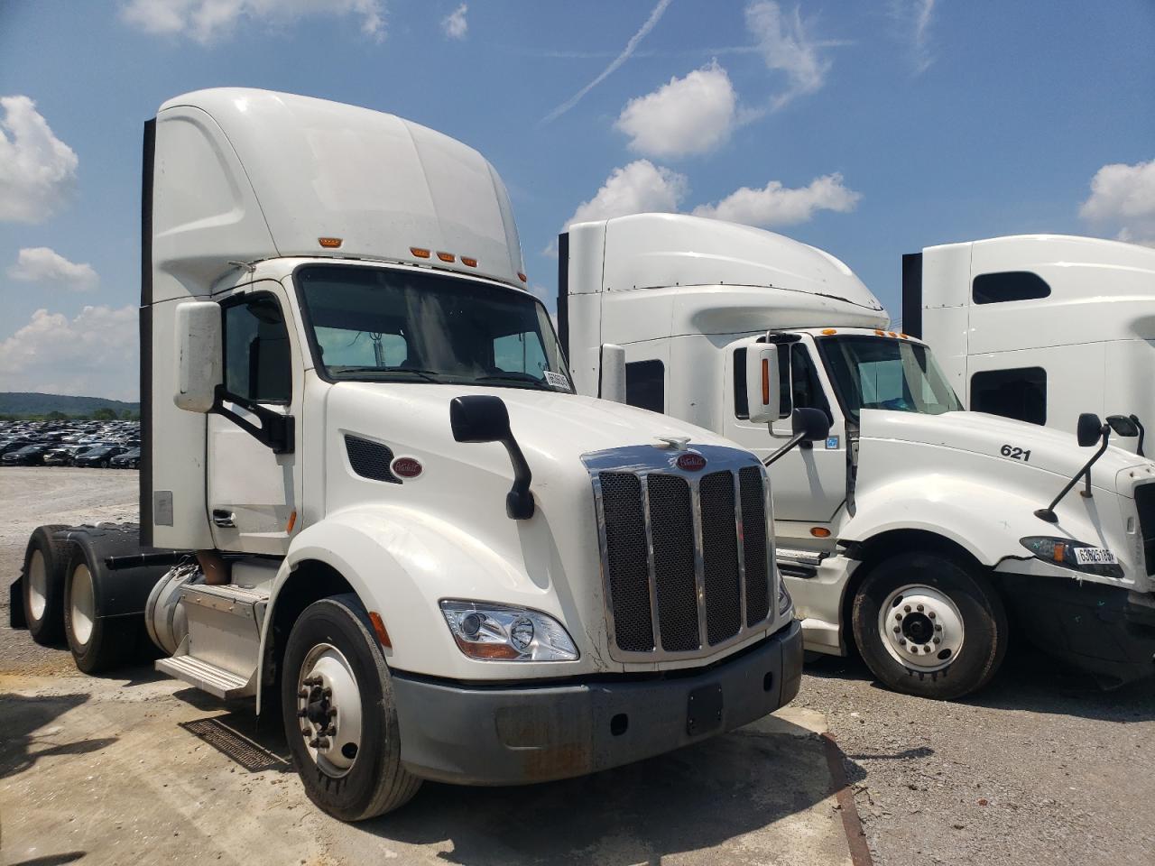 2016 Peterbilt tractor 579