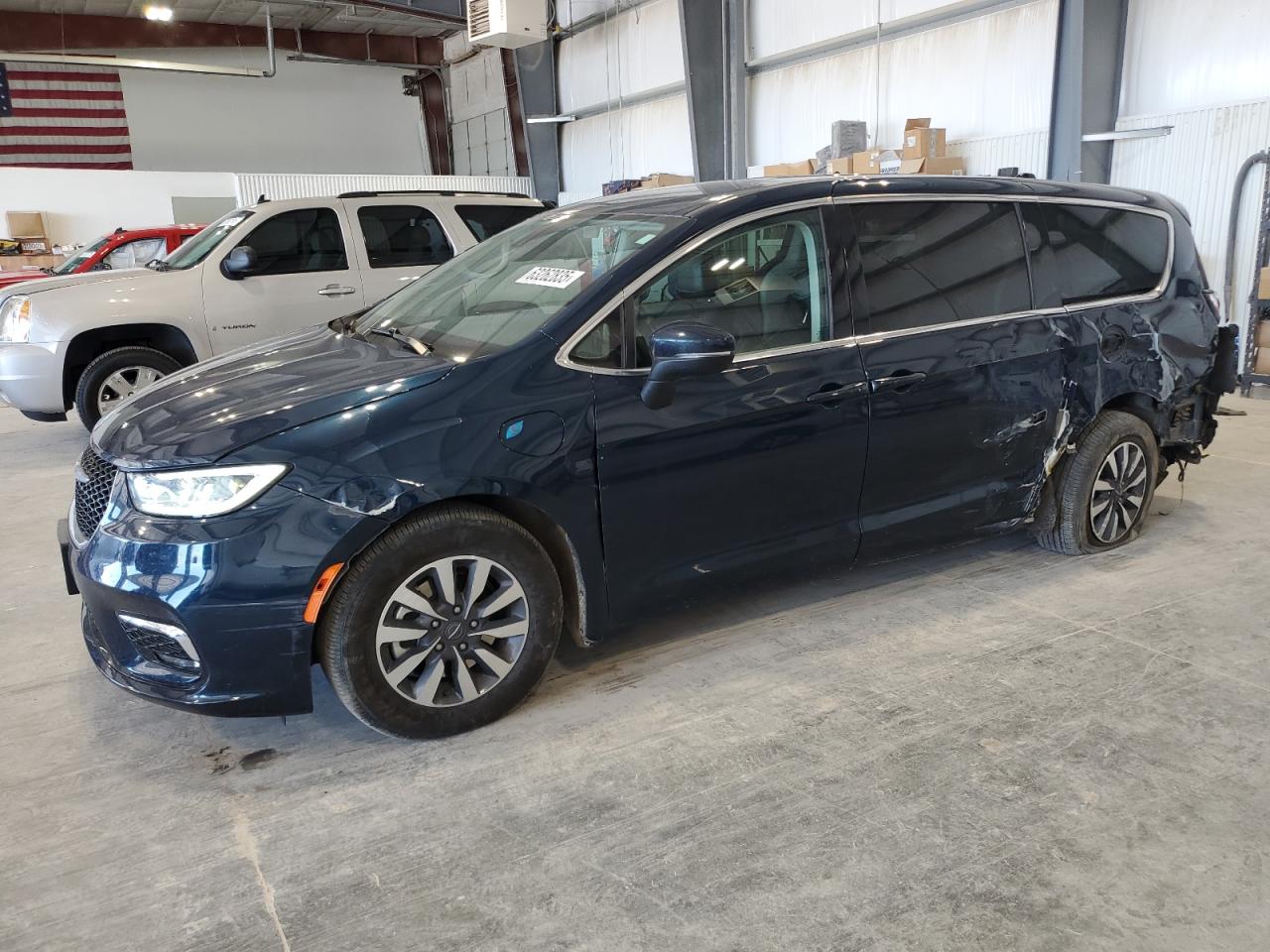 2023 Chrysler Pacifica h HYBRID TOURING L