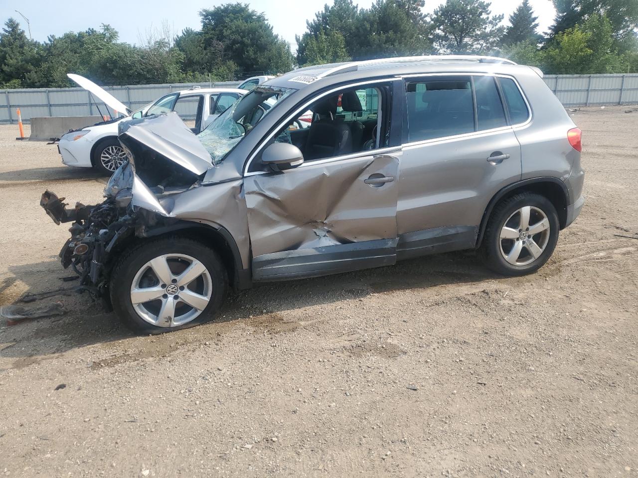 2010 Volkswagen Tiguan s S