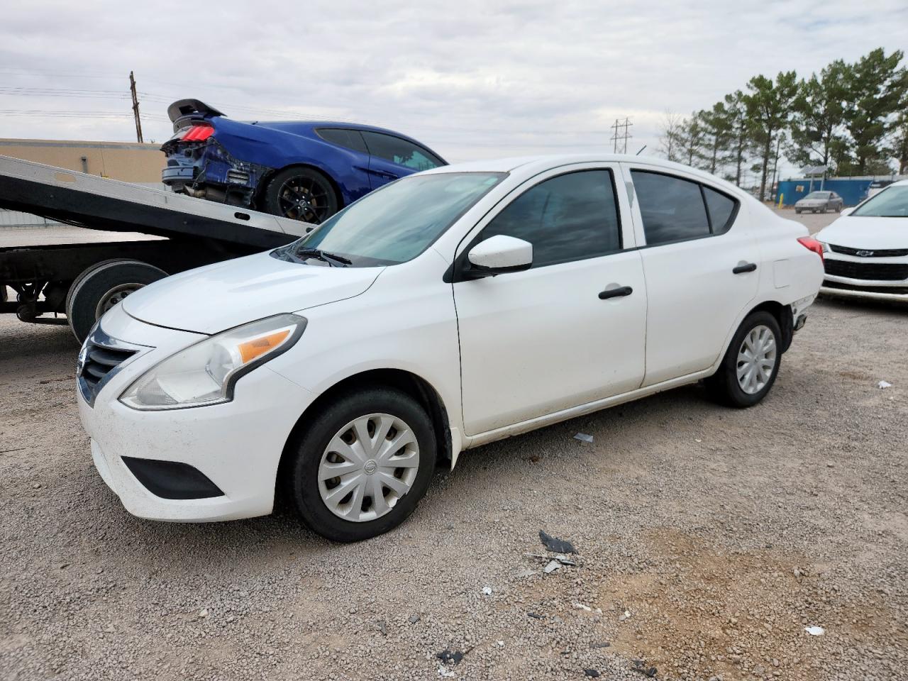 2017 Nissan Versa s S