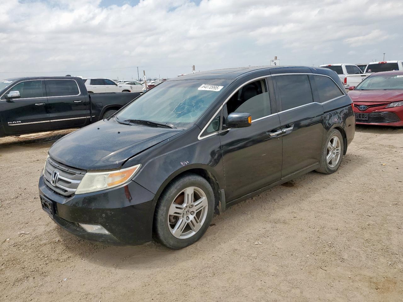 2013 Honda Odyssey to TOURING