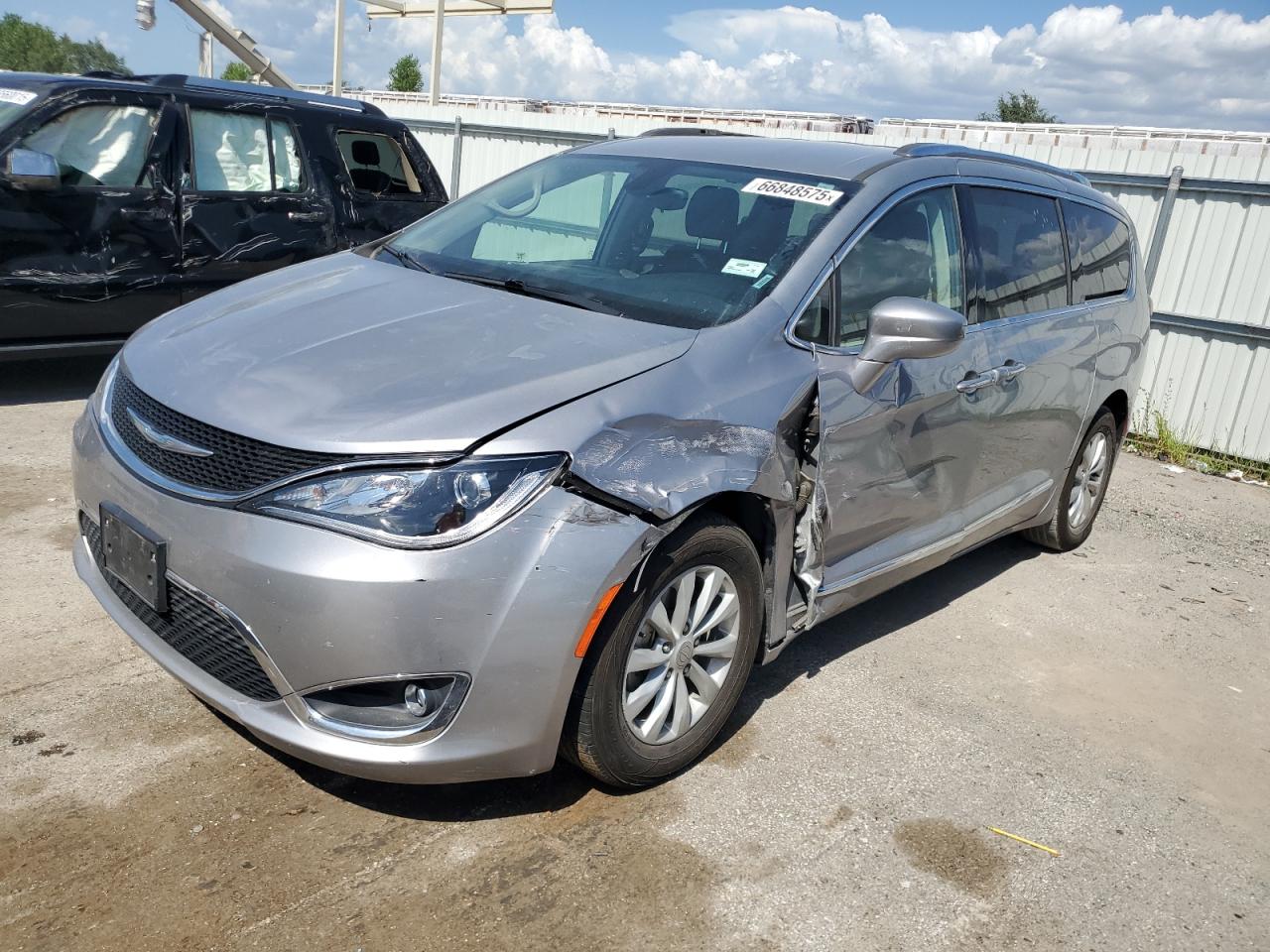 2018 Chrysler Pacifica touring l TOURING L