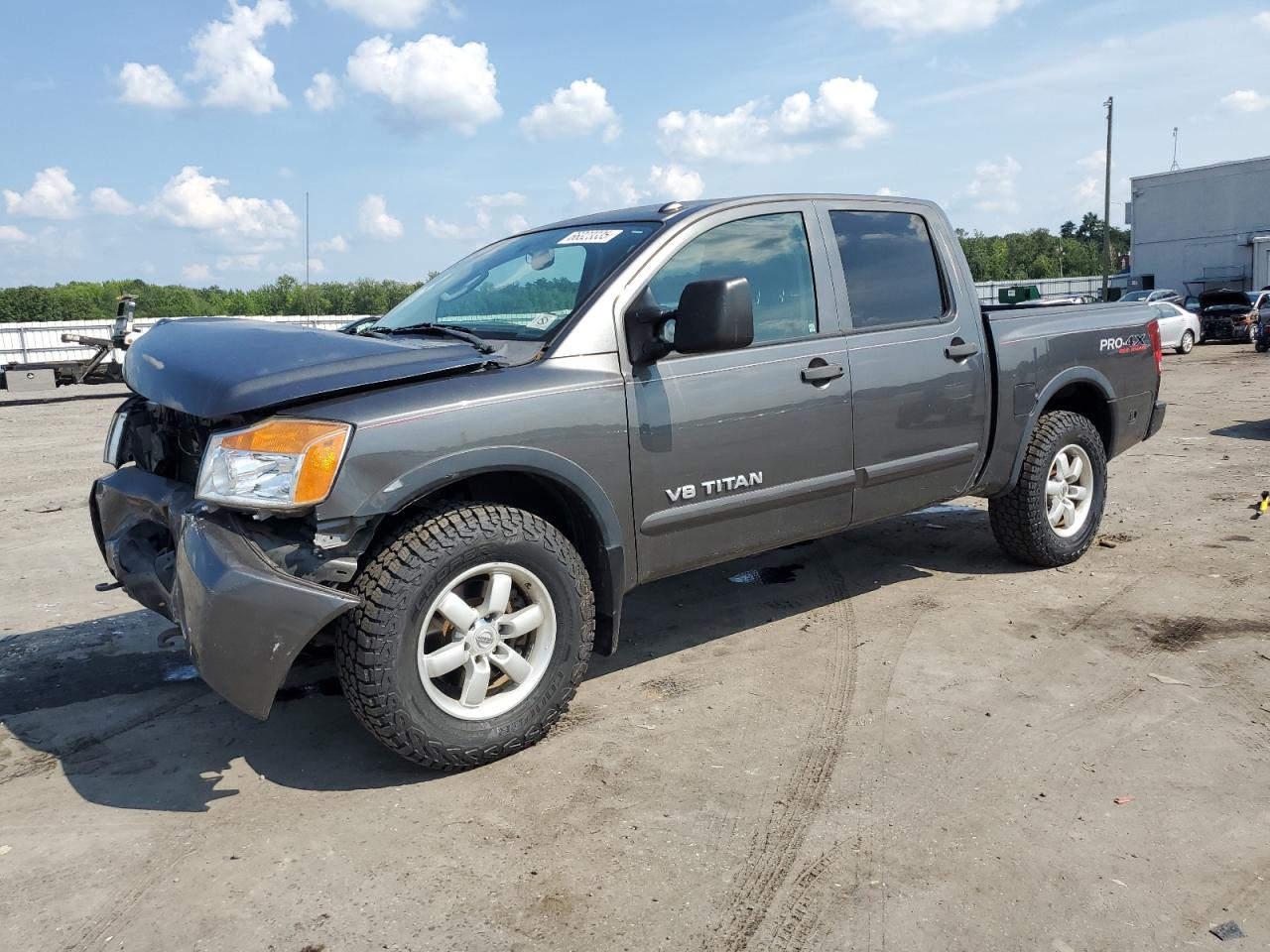 2011 Nissan Titan s