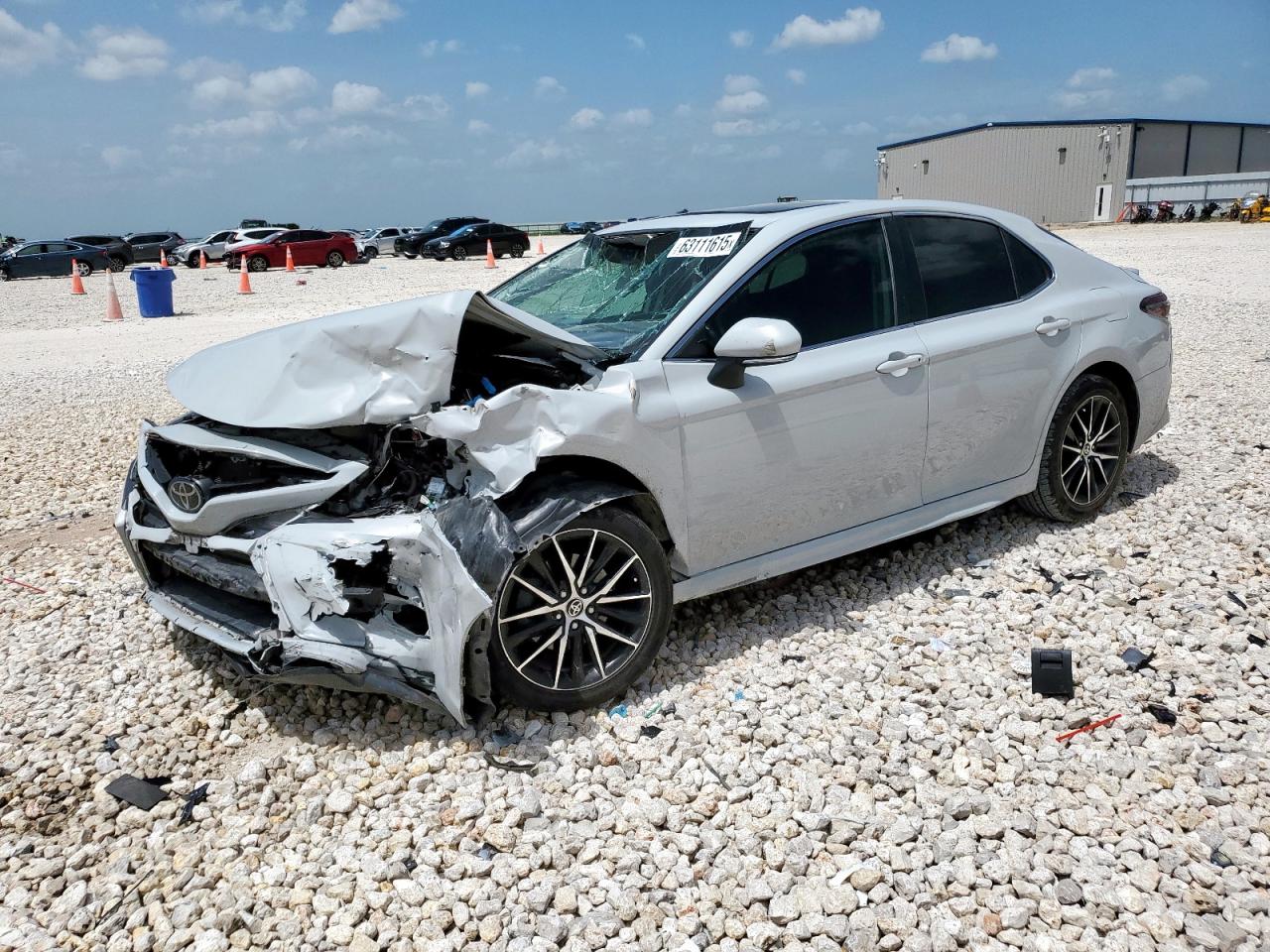 2022 Toyota Camry se SE