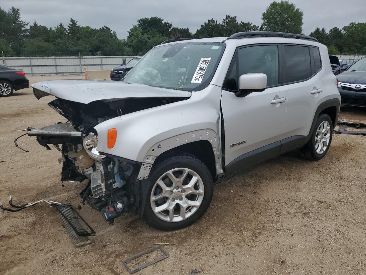 2016 Jeep Renegade l LATITUDE