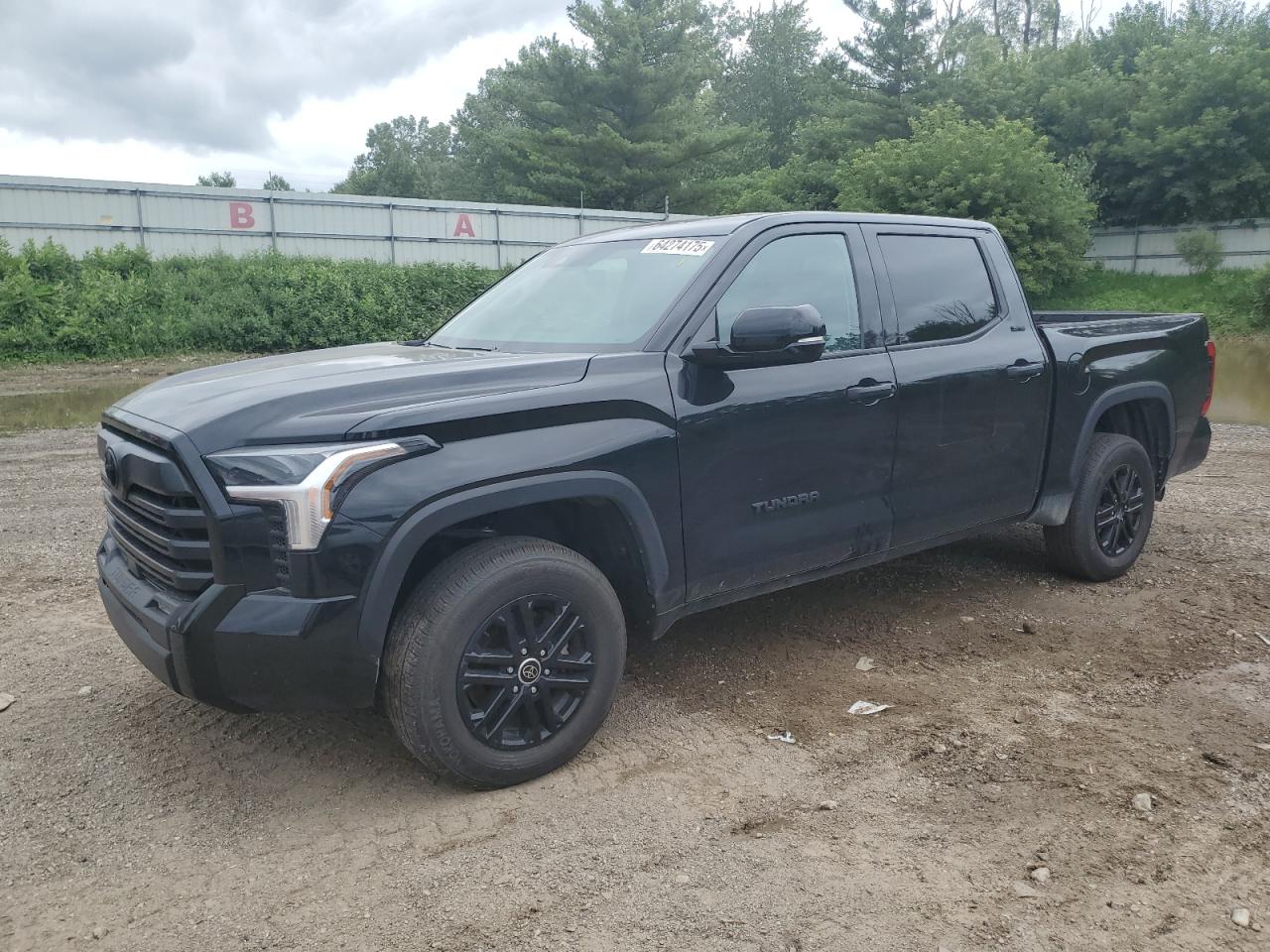 2024 Toyota Tundra cre CREWMAX SR