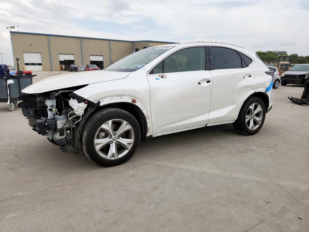 2017 Lexus Nx 200t ba 200T BASE