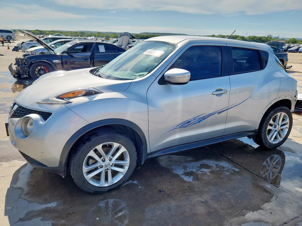 2016 Nissan Juke s S
