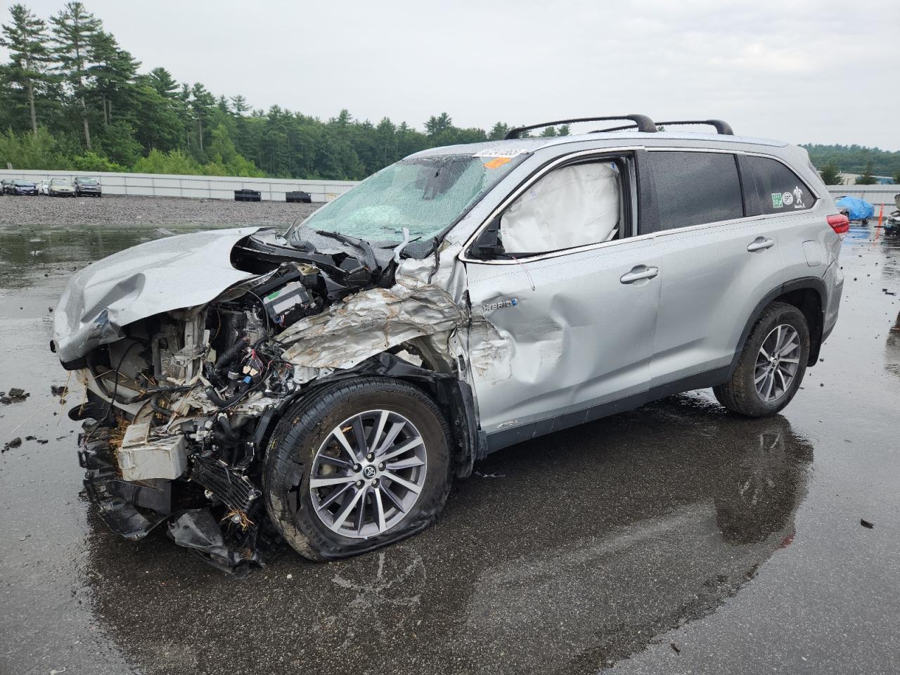 2019 Toyota Highlander hybrid HYBRID