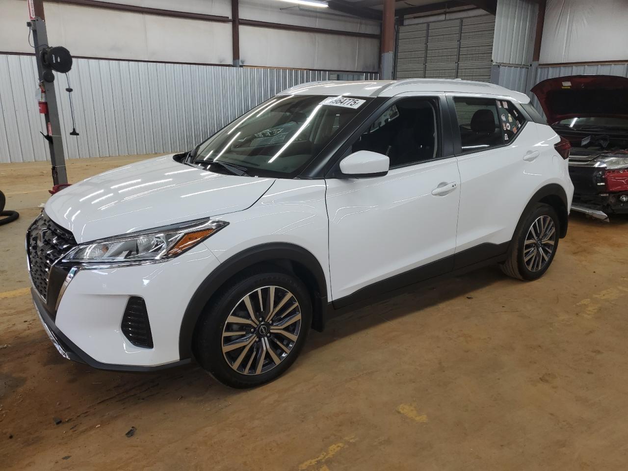 2024 Nissan Kicks sv SV