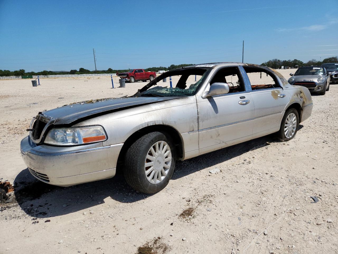 2003 Lincoln Town Car