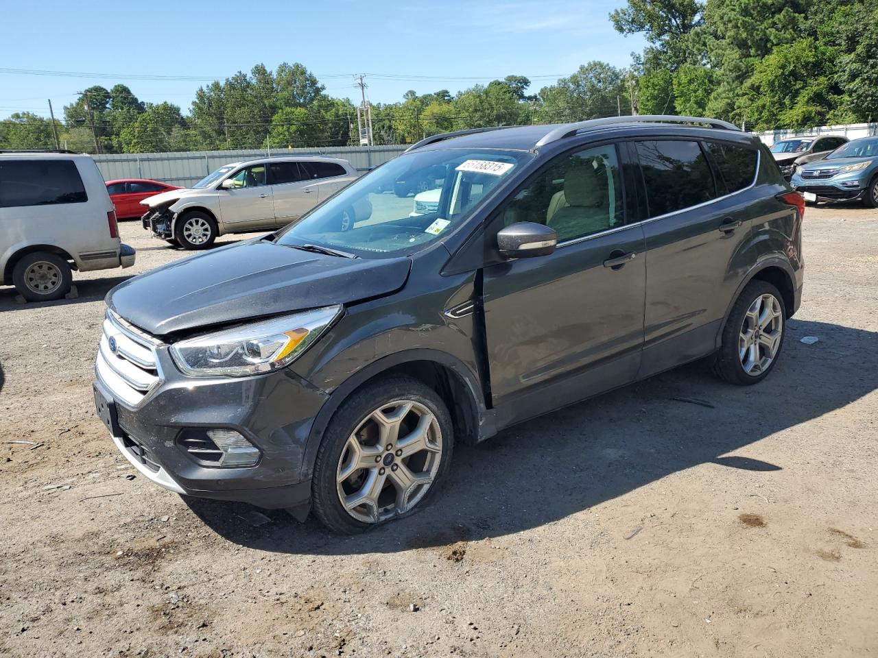 2019 Ford Escape tit TITANIUM