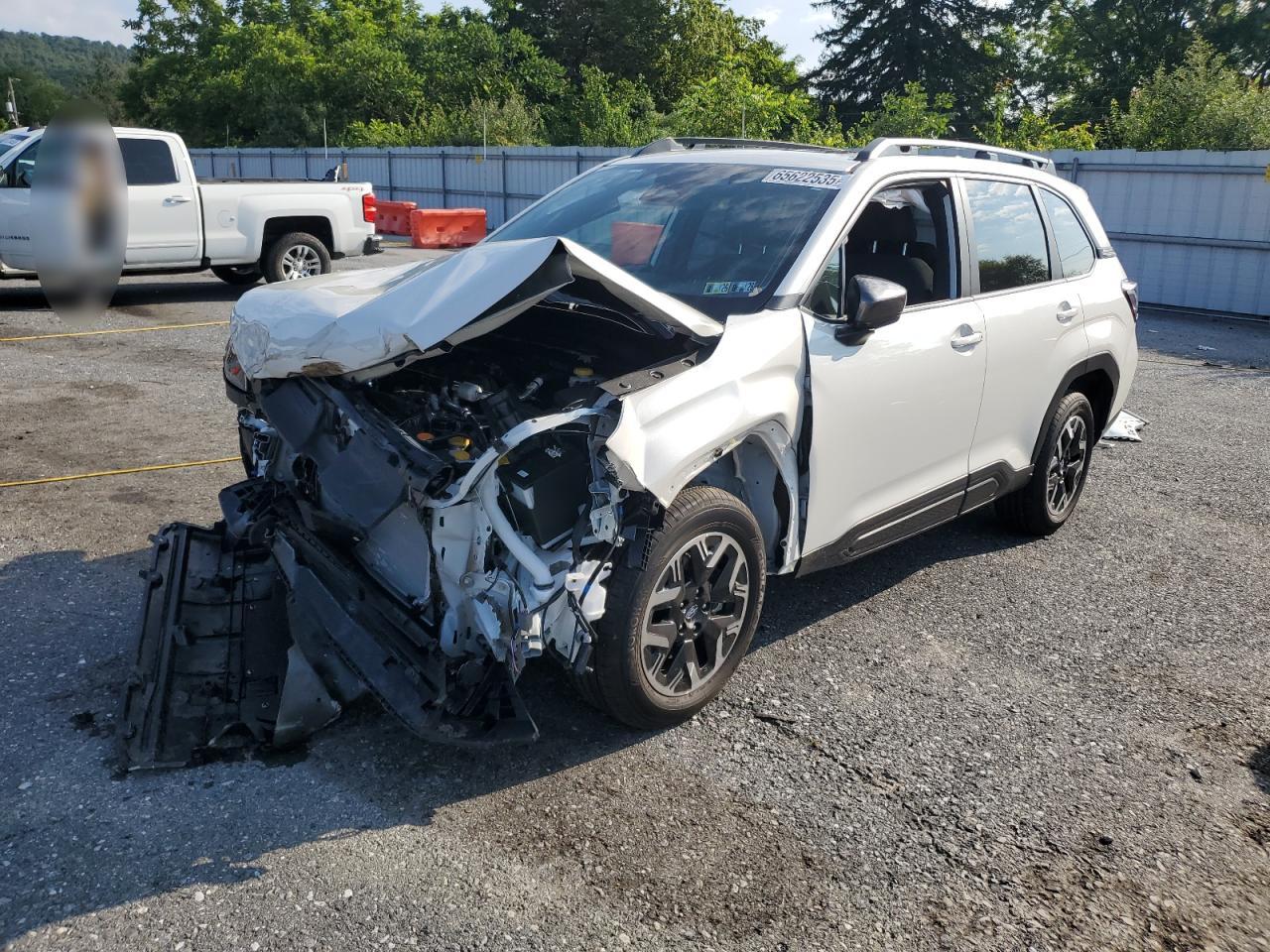 2025 Subaru Forester premium PREMIUM