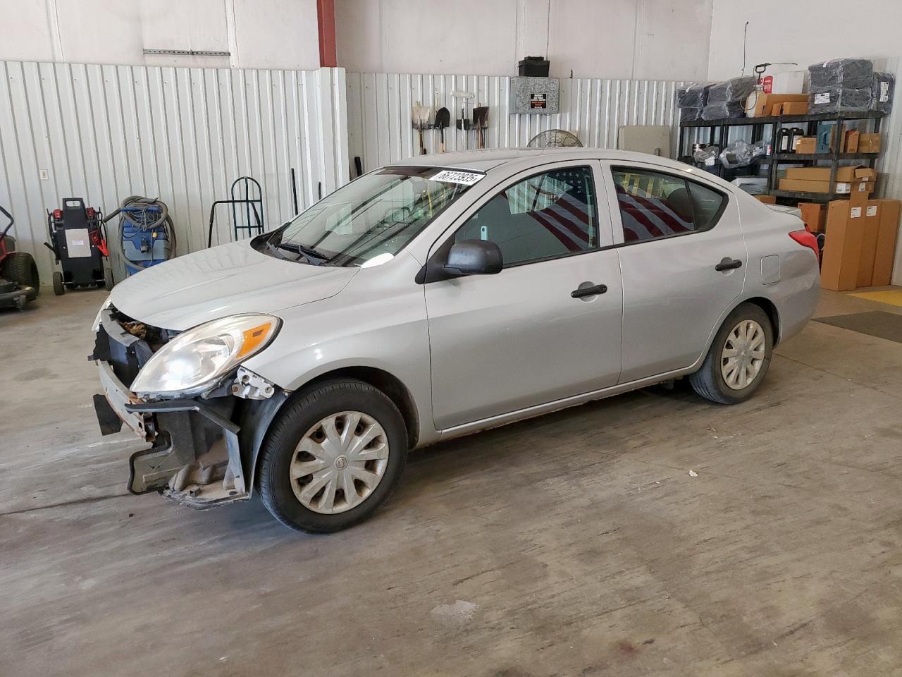 2014 Nissan Versa s S