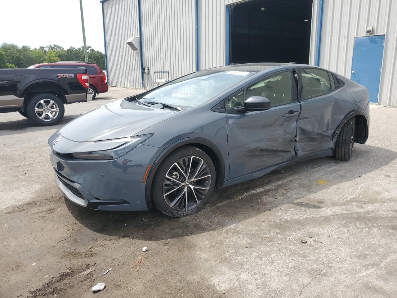 2024 Toyota Prius le LE
