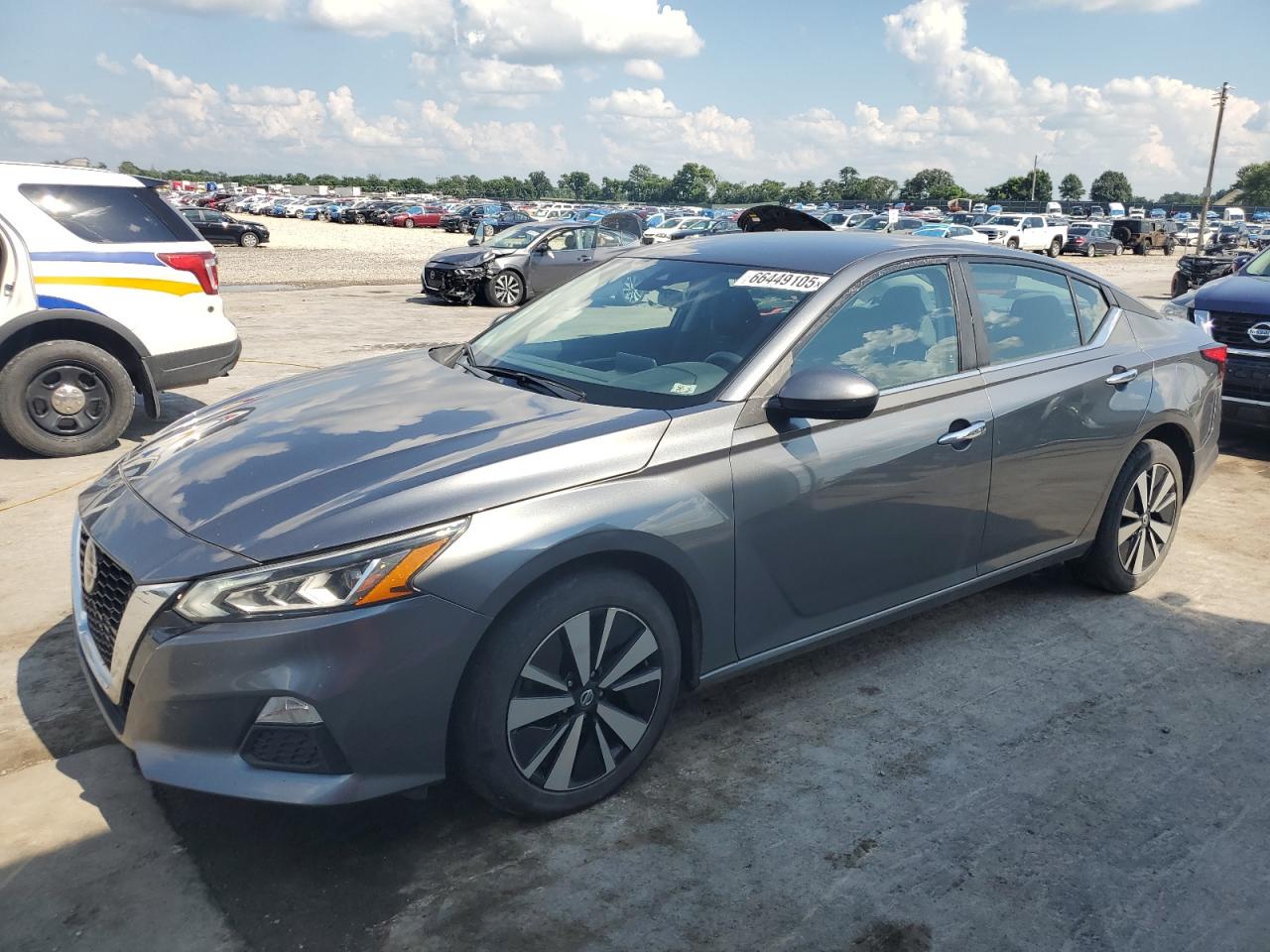 2022 Nissan Altima sv SV