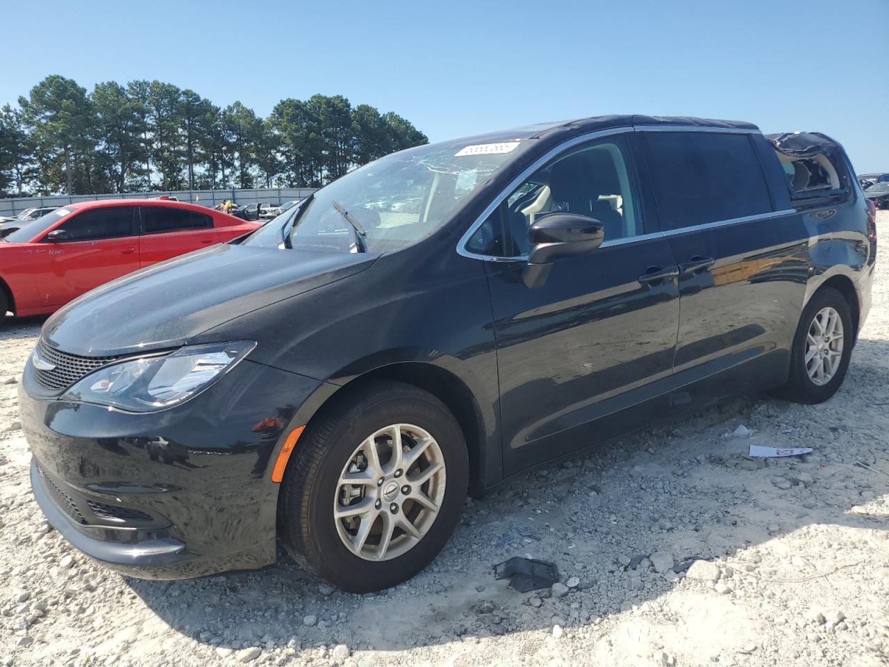 2023 Chrysler Voyager lx LX