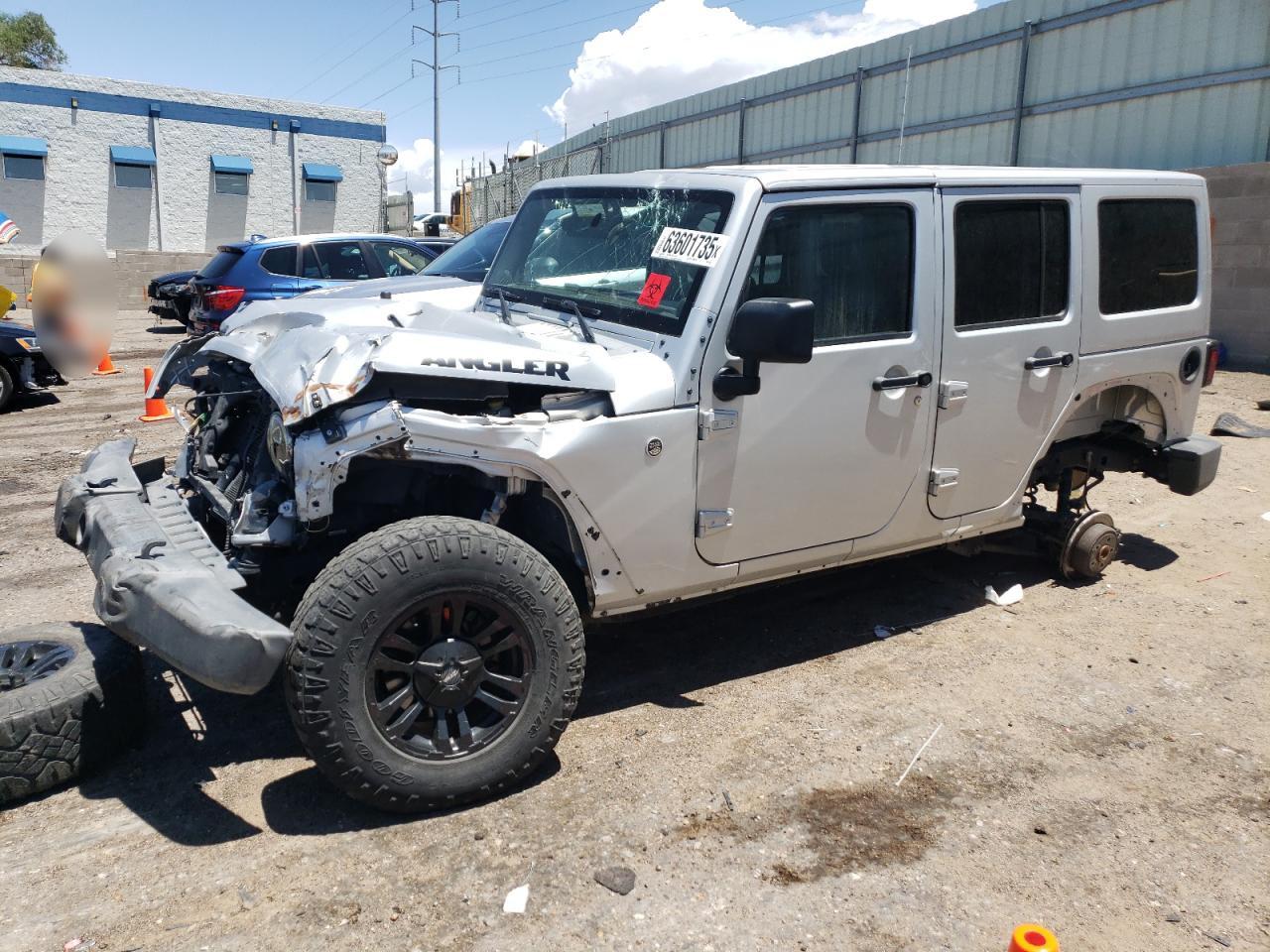 2012 Jeep Wrangler u SAHARA